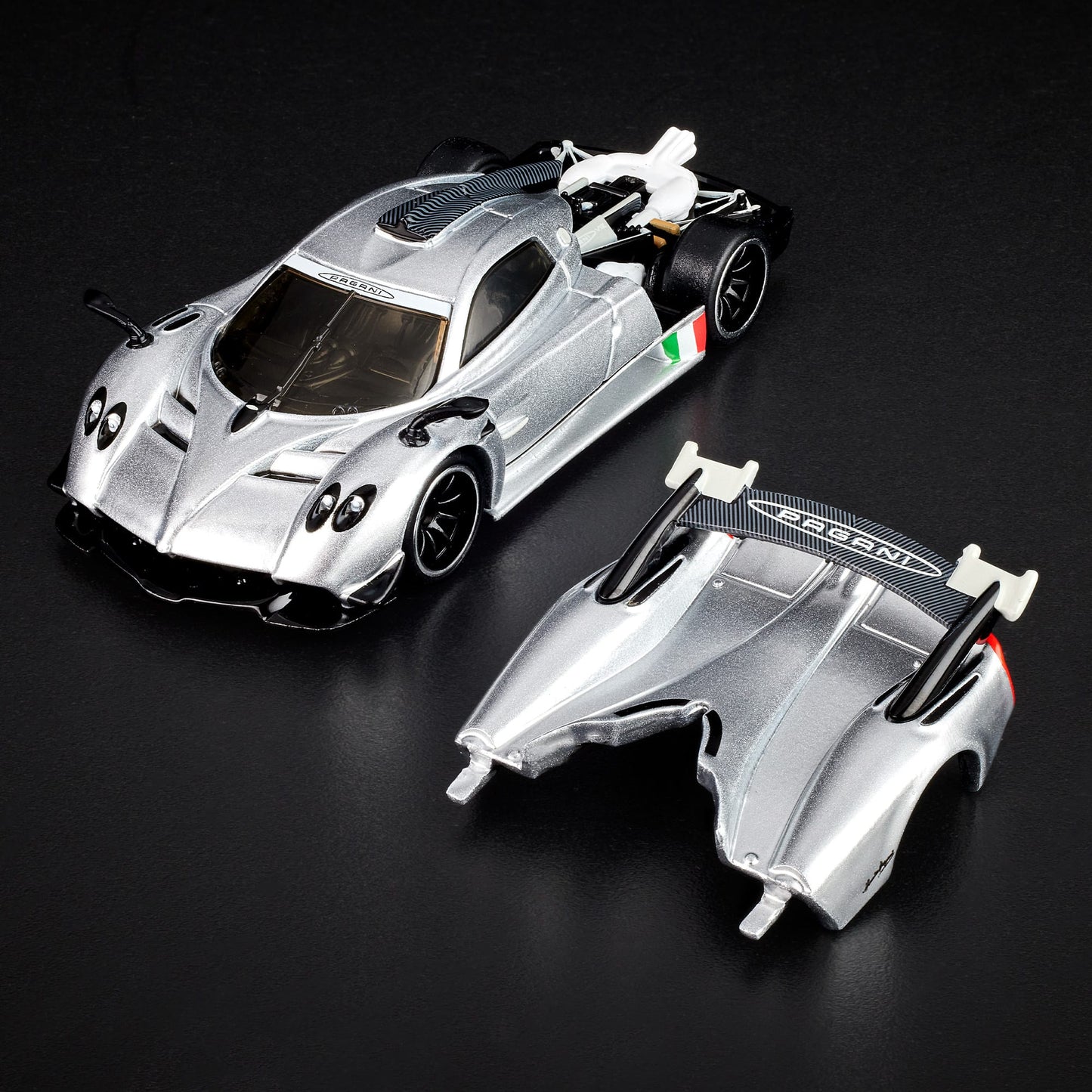 Hot Wheels RLC Exclusive '21 Pagani Huayra R